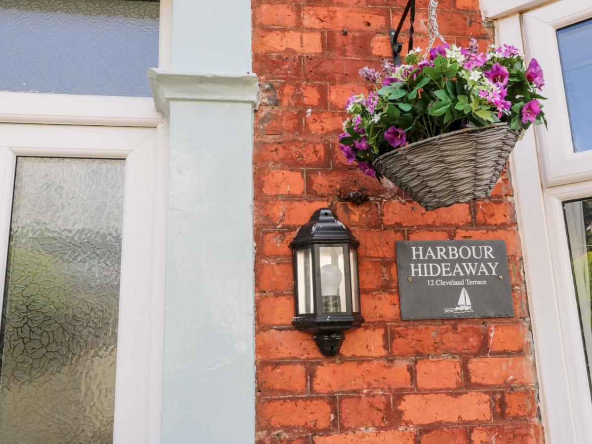Villa Harbour Hideaway Whitby Exterior foto